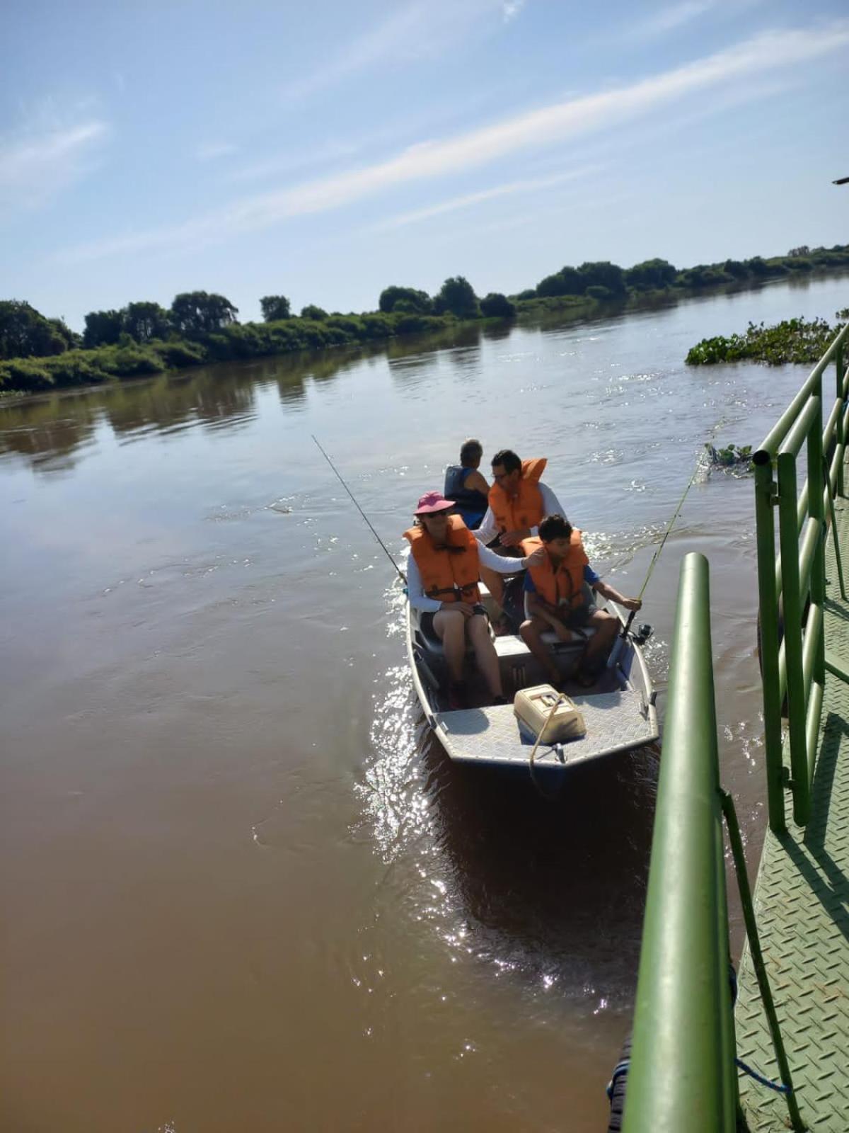 Barco Casa Pantanal Toca Da Onca Botel *
